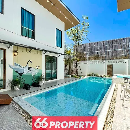 Luxury Pool Villa With Jacuzzi & Pool Table
